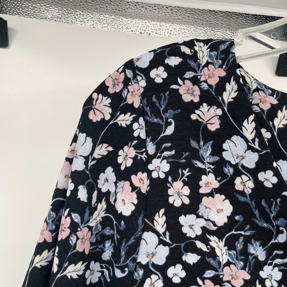 89th & Madison Floral Hi Low Button Up Top Short Sleeve Navy/Multi Size Small - Picture 5 of 9